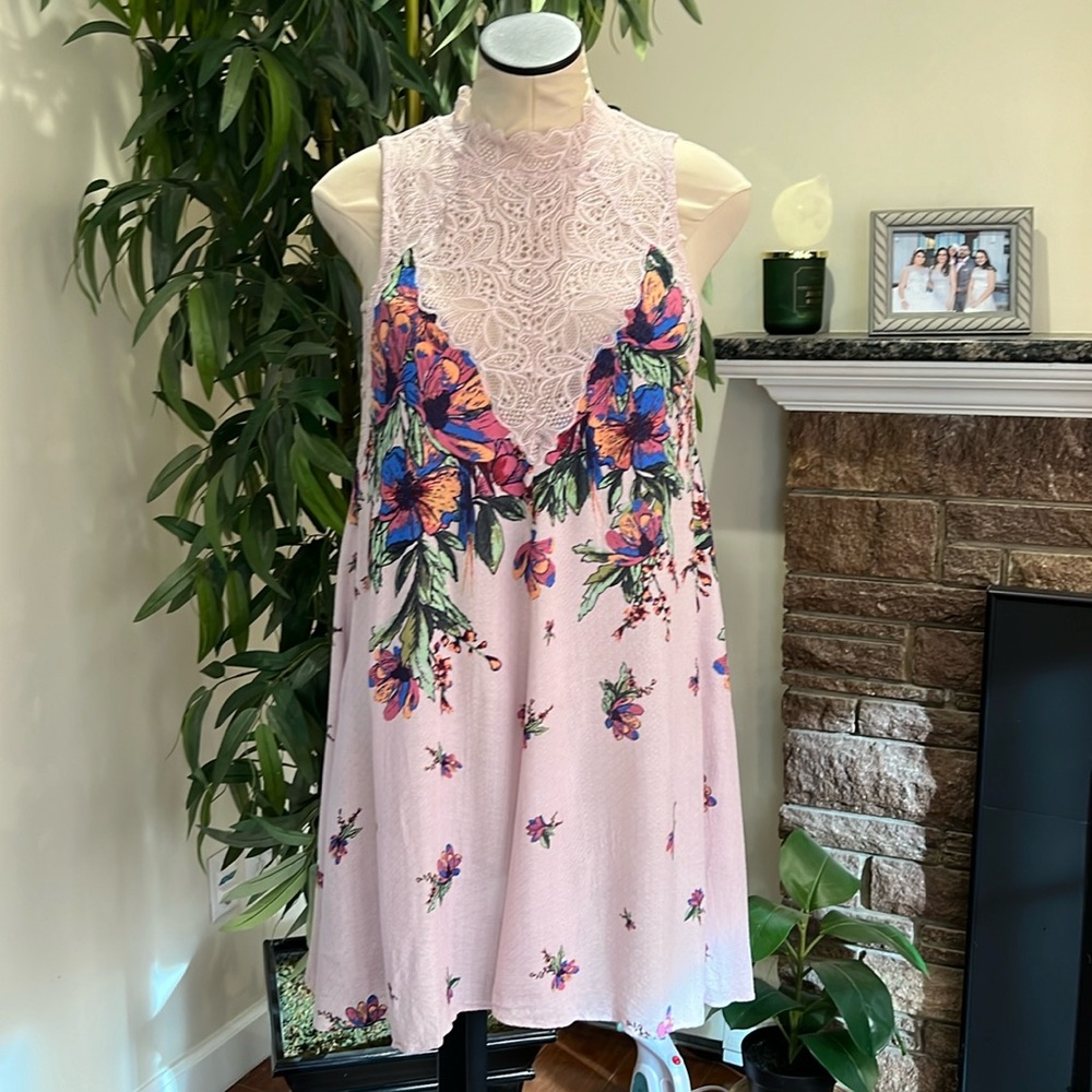 Free People intimately